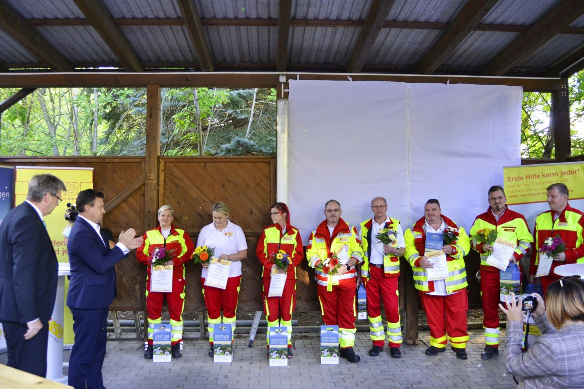 Landrat und Bürgermeister sind begeistert.jpg